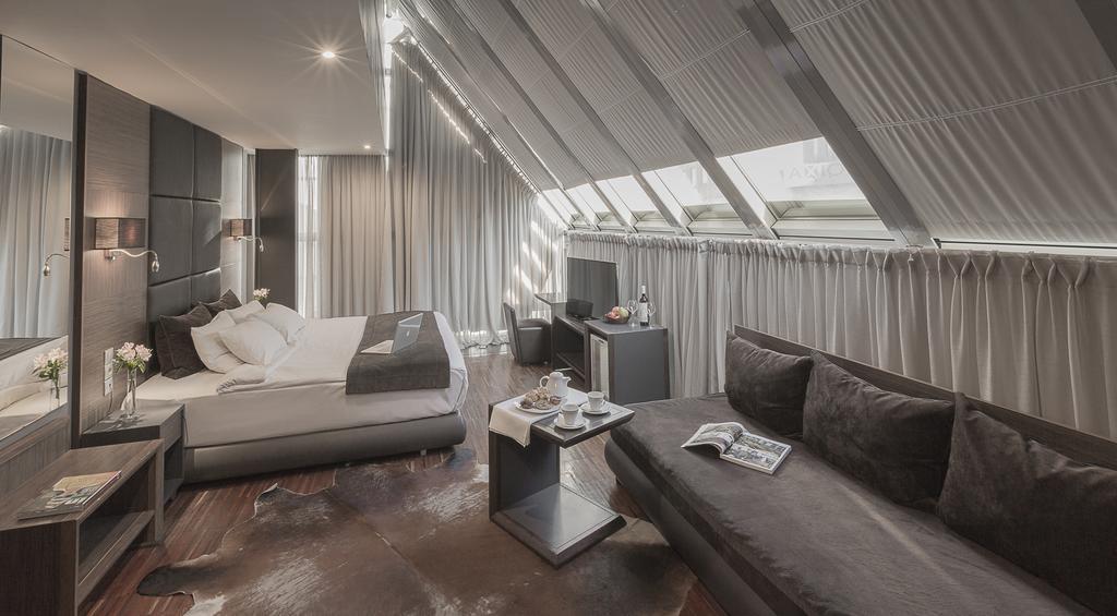 Diamond Suites, Philian And דירה